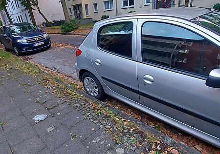 Peugeot 206 + 5-Türer 60ps