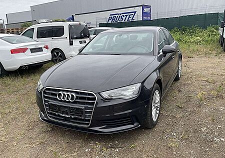 Audi A3 Limousine ambiente*Navi*ACC*Alcantara*