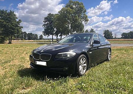 BMW 530 Xdrive 3.0d Top Zustand sehr gepflegt Family Auto