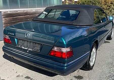 Mercedes-Benz E 220 Cabriolet, Sportline, Automatik, Leder