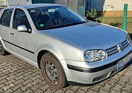 VW Golf Volkswagen 1.6