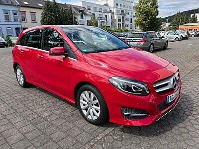 Mercedes-Benz B 160 TÜV,1 Hand,Kamera,Pano,Klima,Alu,E6,SHZ