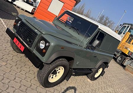 Land Rover Defender 90 E