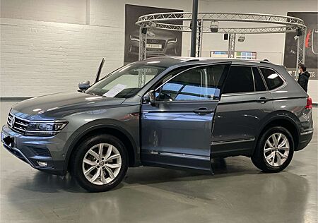 VW Tiguan Allspace Volkswagen Highline 4Motion