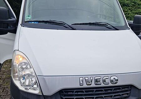 IVECO Daily 35 S 13 CV Vendor