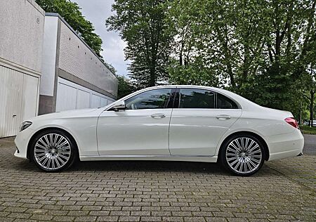 Mercedes-Benz E 350 E350D Designo Panorama 20Zoll HEADUP 360GRAD