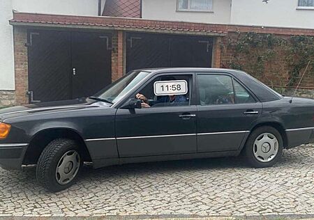 Mercedes-Benz 250 Limousine OLDTIMER