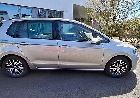 VW Golf Sportsvan Volkswagen 1.2 TSI BlueMotion Technology Allst