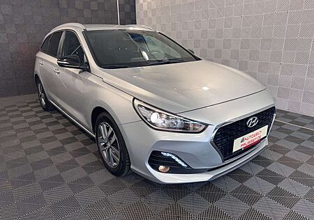 Hyundai i30 *STYLE*TEMPO-KLIMA.A-R.KAM-BLUETOOTH-SPUR.A