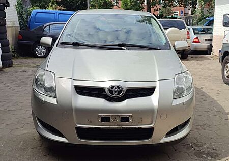 Toyota Auris Bensin 1,6 Liter