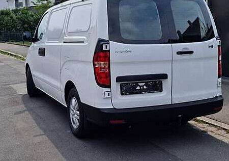 Hyundai H-1 H 1 Cargo Autm. HK