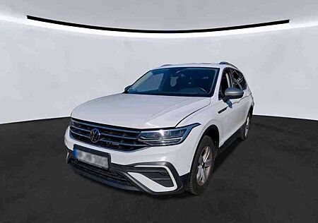 VW Tiguan Allspace Volkswagen 2.0 TDI DSG 4M*STANDH*AHK*PANO*