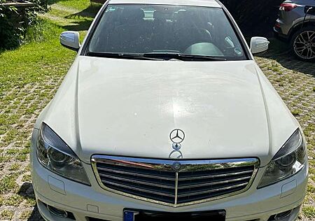 Mercedes-Benz C 320 CDI 7G-TRONIC Elegance DPF