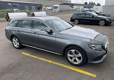 Mercedes-Benz E 220 d T 9G-TRONIC Avantgarde