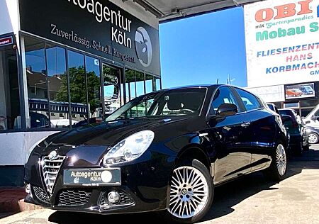Alfa Romeo Giulietta Turismo *NAVI*PDC*1-JAHR GAR*