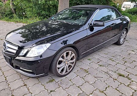 Mercedes-Benz E 300 Avantgarde BlueEfficiency