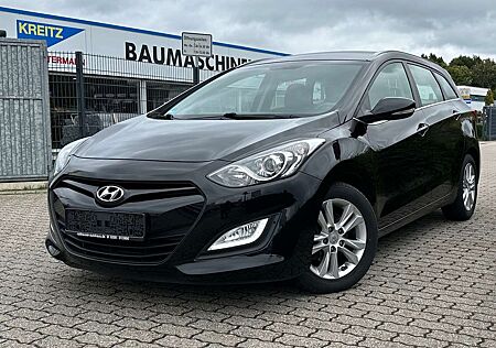 Hyundai i30 i30cw 1.6 CRDi Style - Klimaautomatik - Tüv NEU