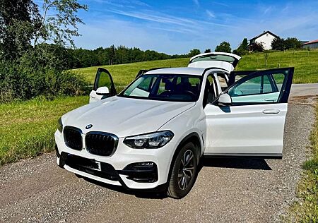 BMW X3 +Plug-In-Hybrid+xDrive30e+Aut.+Advantage