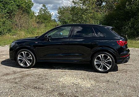 Audi Q3 35 TDI quattro S tronic S line//MatrixLED/AHK/STHZ