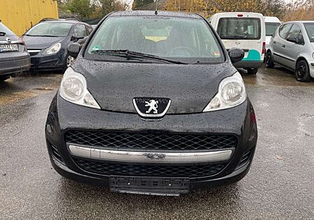 Peugeot 107 Filou 1.Hand Allwetterreifen