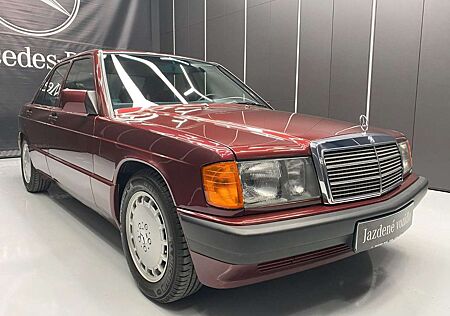 Mercedes-Benz 190 E 1.8 Avantgarde Rosso Neuwertig exCH Limited