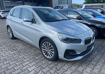 BMW 218d 218 Active Tourer AT X-Drive Panorama AHK Head-Up