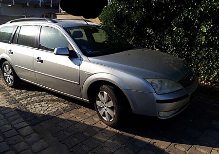 Ford Mondeo 1.8 Turnier Ghia