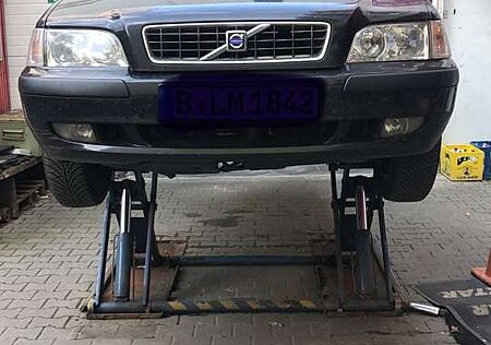 Volvo V40 1.8