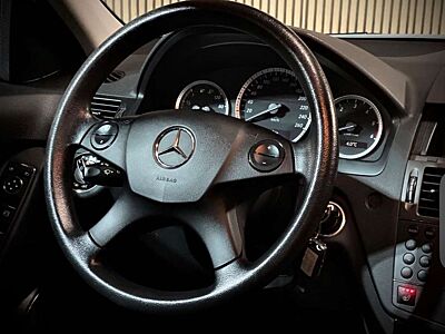 Mercedes-Benz 200