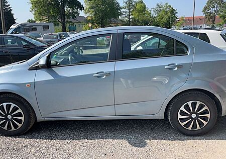 Chevrolet Aveo 1.2 LT