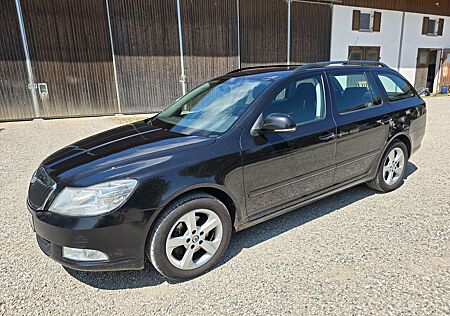Skoda Octavia Combi 2.0 TDI DPF DSG Ambiente