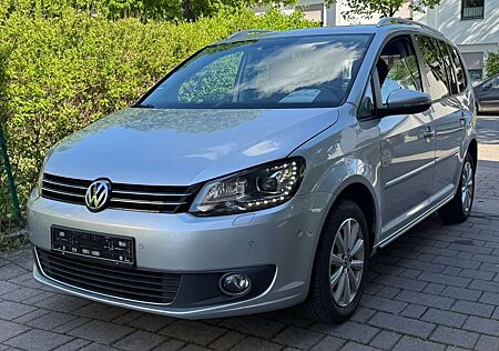 VW Touran Volkswagen Highline 1.4 TSI EcoFuel DSG/NAVI/PANO