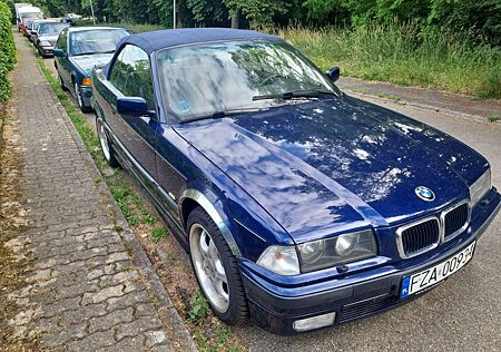 BMW 320 Cabrio lesen!