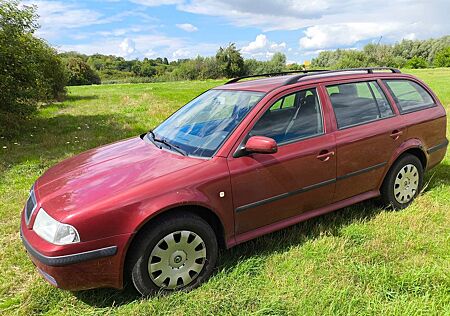 Skoda Octavia 1.6 Combi Tour