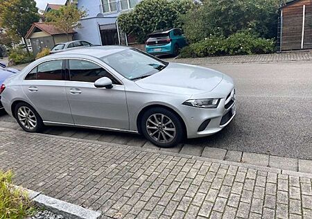Mercedes-Benz A 180 d 7G Automatic, Kamera, SHZ, TÜV Neu
