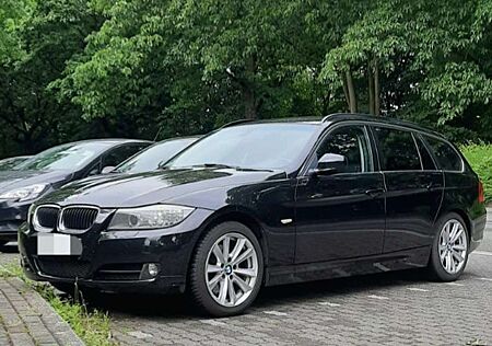BMW 320d 320 DPF Touring Aut.
