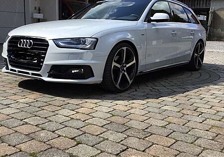 Audi A4 S line Sportpaket / plus