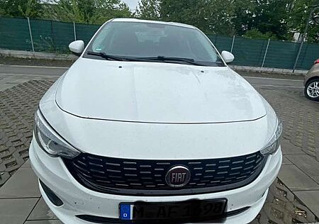 Fiat Tipo Easy