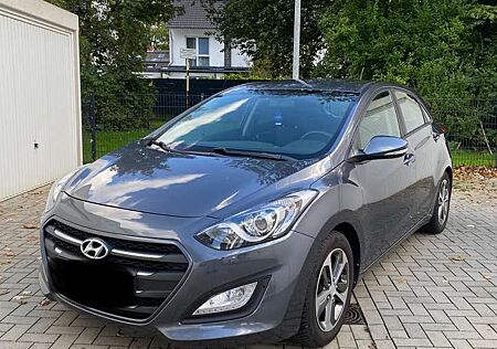 Hyundai i30 blue 1.4 Style