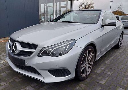 Mercedes-Benz E 200 Cabrio Automatik/ Sport/Airscarf/Kamera/