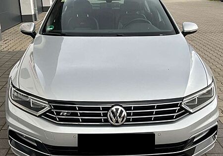 VW Passat Volkswagen 2.0 TDI Comfortline BlueMotion 150ps