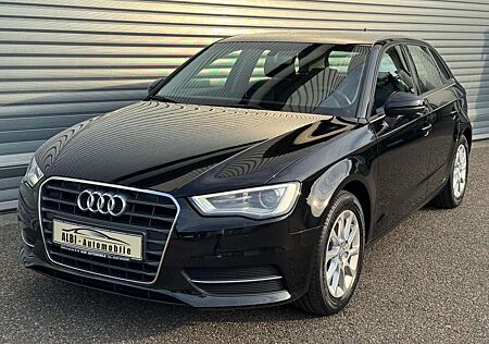 Audi A3 Sportback attraction Navi SHZ PDC***
