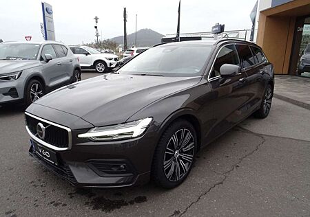 Volvo V60 Kombi B4 Core