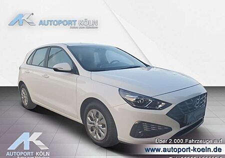 Hyundai i30 1,6 CRDI SELECT*PDC* Fahrschulwagen*