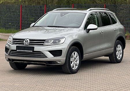 VW Touareg Volkswagen 3.0 V6 TDI * 262 PS * NAVI *LEDER *XENON