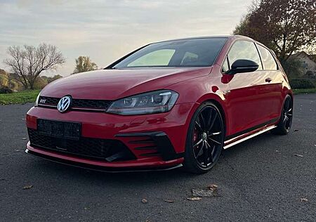 VW Golf GTI Volkswagen BlueMotion Technology DSG Clubsport