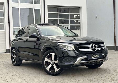 Mercedes-Benz GLC 250 4Matic 9G *PANO*AHK*KAME*2H*