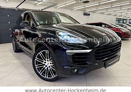 Porsche Cayenne Diesel / Pano /Abstandstempo/AHK