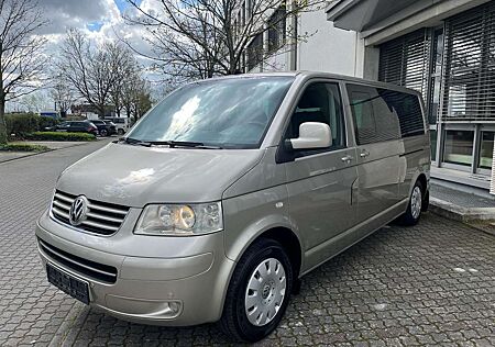 VW T5 Transporter Volkswagen BusCaravelle lang Behindertengere