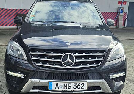 Mercedes-Benz ML 350 M-Klasse Diesel BlueTEC 4MATIC 7G-TRONIC